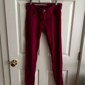 Skinny jeans dark pink fuscia waist 28